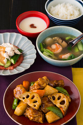 豚と野菜の黒酢あんかけ/棒棒鶏/中華海鮮スープ/ごはん/杏仁豆腐