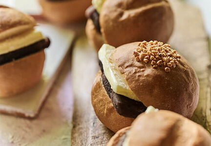 タブレットで受講できるパンの写真