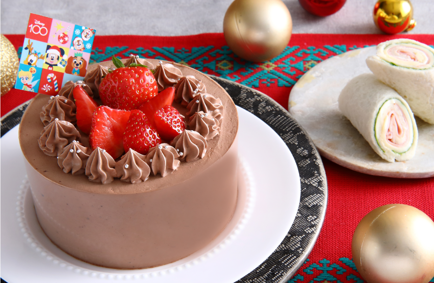ディズニー100/ベリーのチョコレートケーキ&ロールサンド