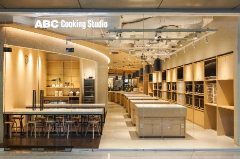 タイ：Central World Studio