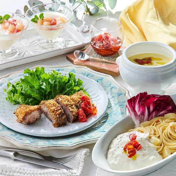 豚の香草パン粉焼きと桃の冷製パスタ |料理教室のABCクッキングスタジオ
