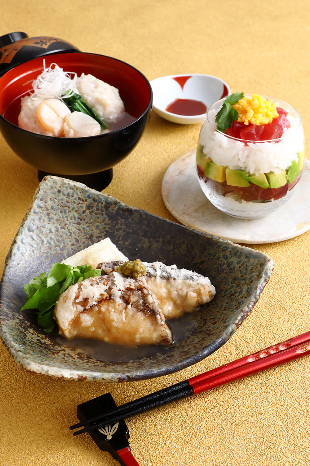 サワラのサムギョプサル風～パジョリ添え～ こぼれ紅ズワイのキンパ サンマのチゲ