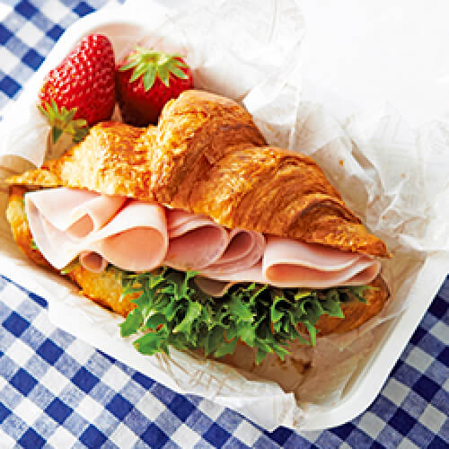 ハムレタスのクロワッサンサンド