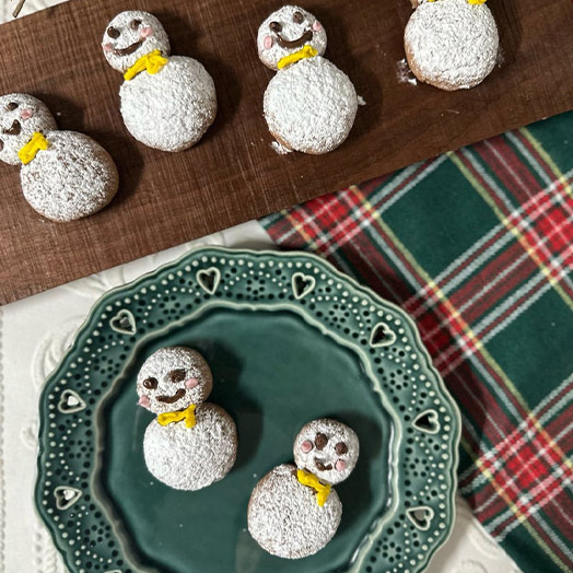 クリスマスプレゼントに♡スノーボールクッキー