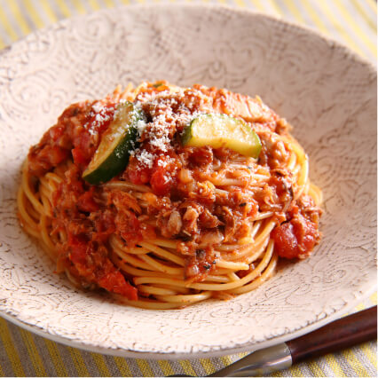サバのトマトソースパスタ