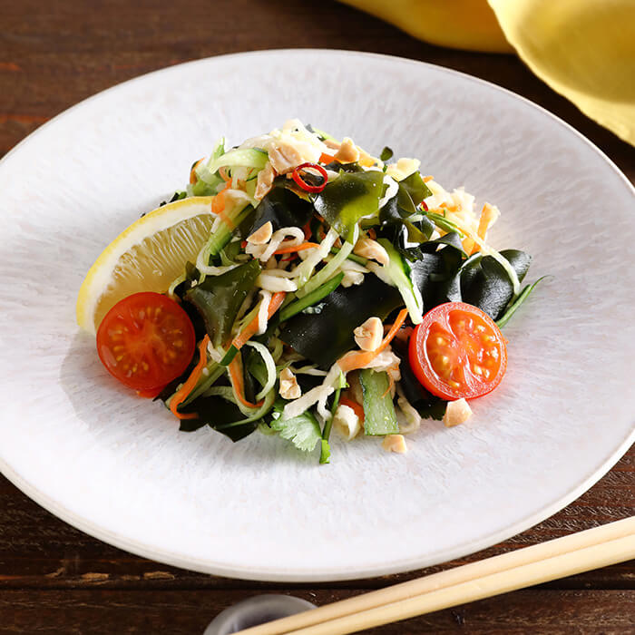 切り干し大根とわかめのソムタム風サラダ
