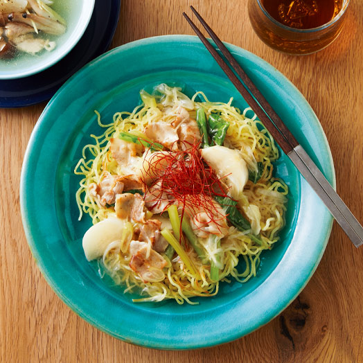 豚肉とかぶの黒酢あんかけ焼きそば