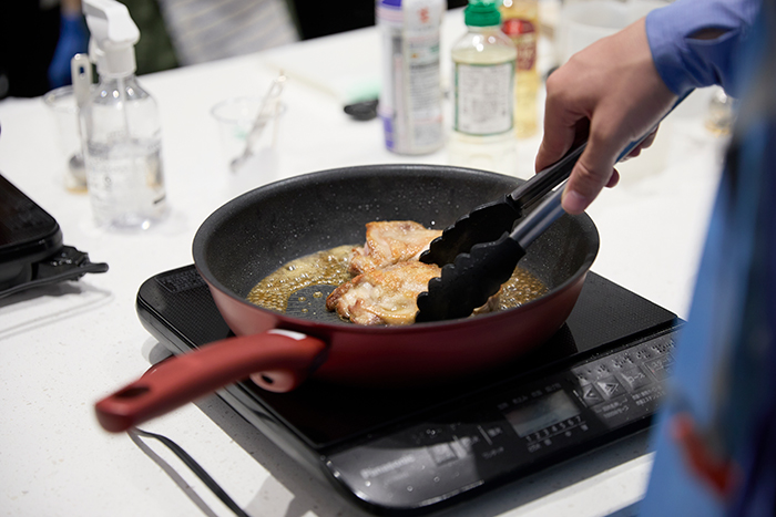 照り焼チキンの調理実習