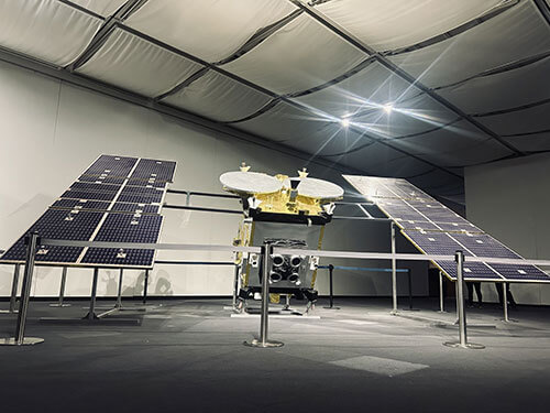 小惑星探査機「はやぶさ2」