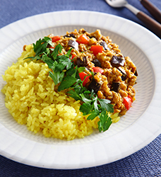 鶏挽き肉のベジタブルドライカレー&ココナッツライス